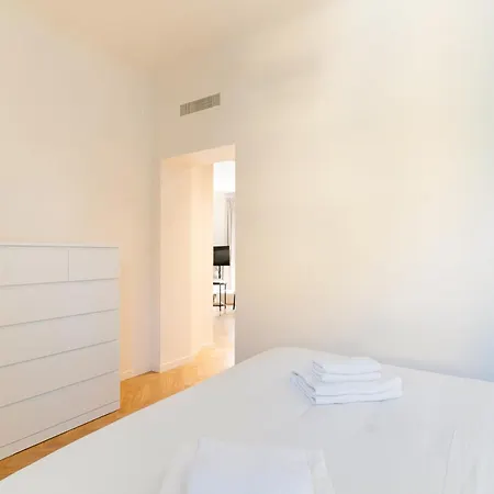 Porta Venezia - Castaldi - Repubblica Trilocale Di Lusso Apartmán Milán