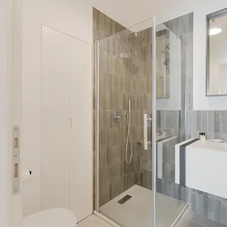 Porta Venezia - Castaldi - Repubblica Trilocale Di Lusso