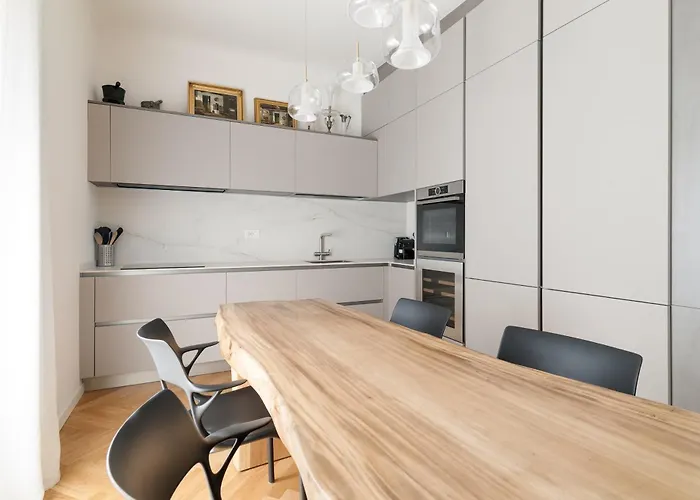 Apartment Porta Venezia - Castaldi - Repubblica Trilocale Di Lusso